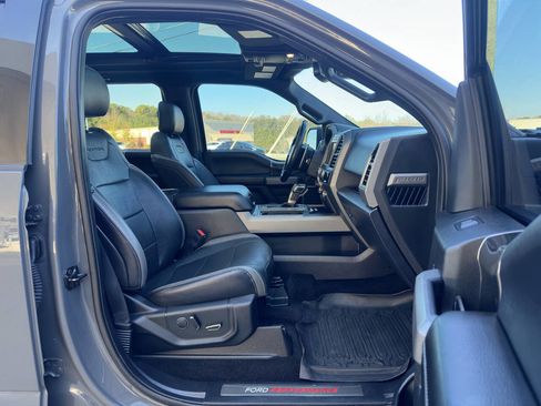 Used 2018 Ford F150 Raptor w/ Equipment Group 802A Luxury image 11