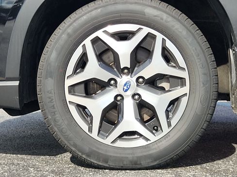 Used 2021 Subaru Forester Premium image 6