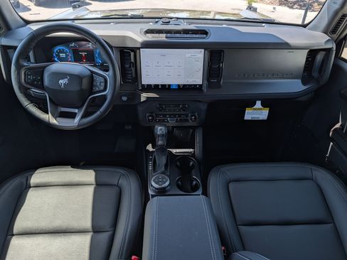 Used 2025 Ford Bronco Badlands AWD/4WD image 31