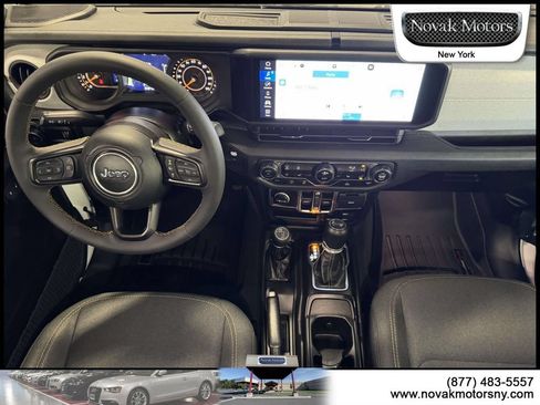 Used 2024 Jeep Wrangler Unlimited Sport AWD/4WD image 15