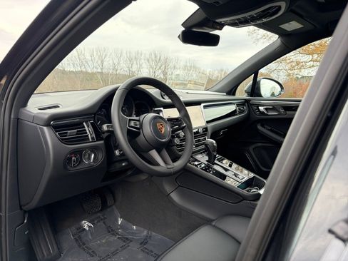 Certified 2026 Porsche Macan Turbo AWD/4WD image 12