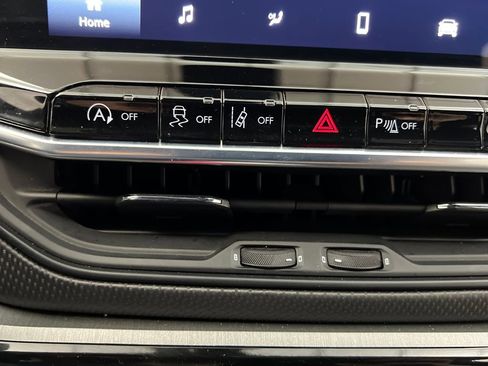 Used 2025 Jeep Compass Trailhawk image 49