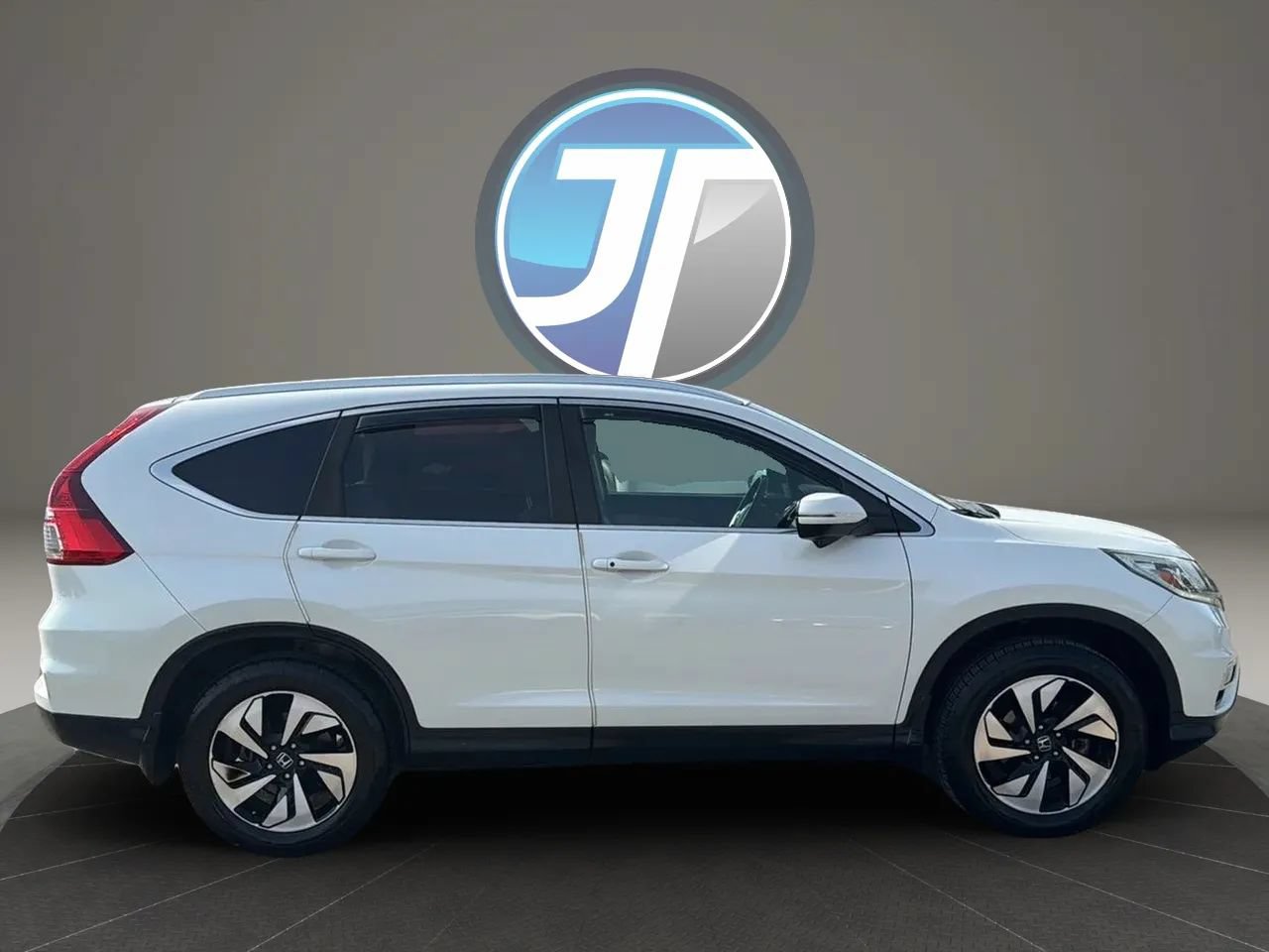 Used 2016 Honda CR-V Touring image 4