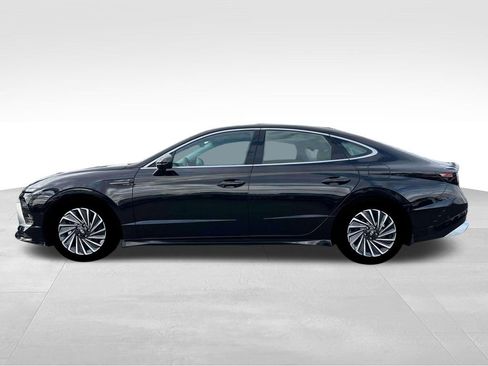 Used 2025 Hyundai Sonata Limited image 3