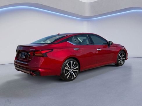 Used 2020 Nissan Altima 2.0 Platinum image 5
