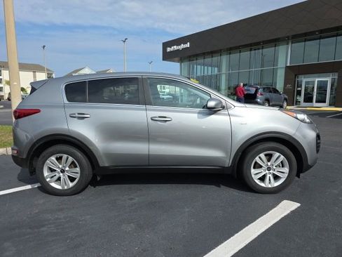 Used 2019 Kia Sportage LX image 8