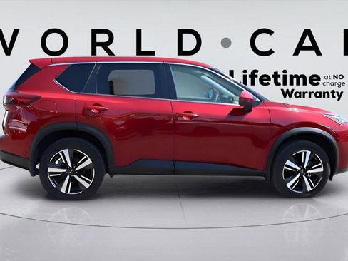 Used 2024 Nissan Rogue SL image 7