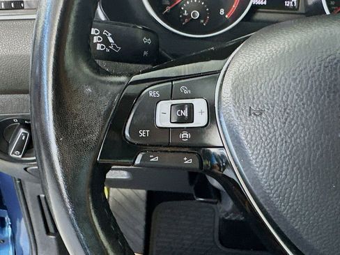 Used 2019 Volkswagen Tiguan SE AWD/4WD image 26