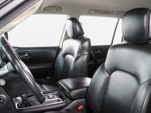 Used 2022 Nissan Armada SV w/ SV Appearance Package RWD image 24