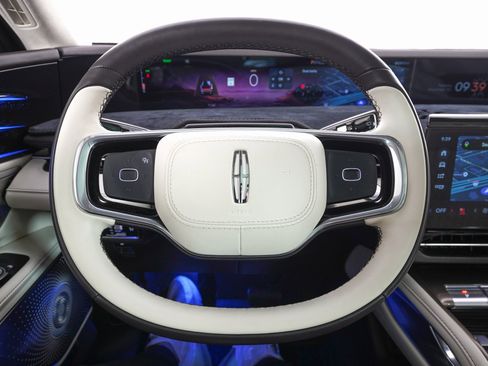 Used 2024 Lincoln Nautilus Black Label w/ Jet Appearance Package (87T) image 17