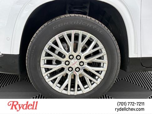 Used 2026 GMC Acadia Denali w/ Super Cruise Package AWD/4WD image 9