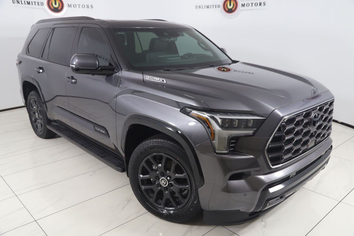 Used 2024 Toyota Sequoia Platinum AWD/4WD image 20