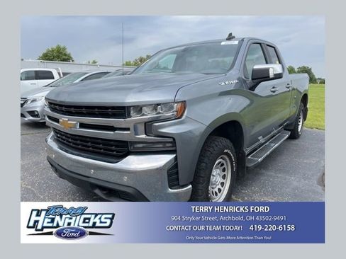 Used 2019 Chevrolet Silverado 1500 LT w/ Convenience Package AWD/4WD image 1