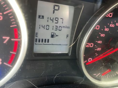 Used 2014 Subaru Crosstrek 2.0i Premium AWD/4WD image 3