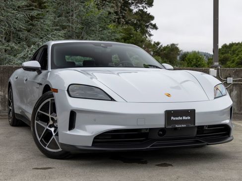 Certified 2025 Porsche Taycan RWD image 9