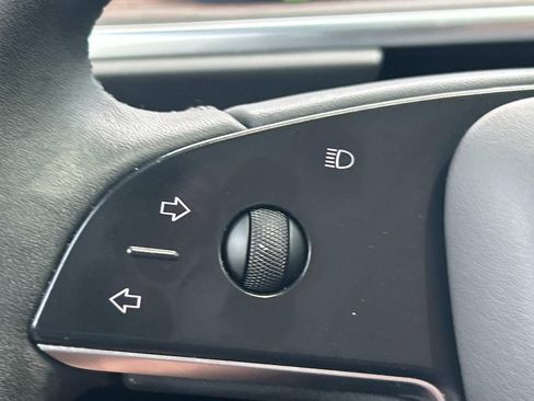 Used 2024 Tesla Model X AWD/4WD image 30