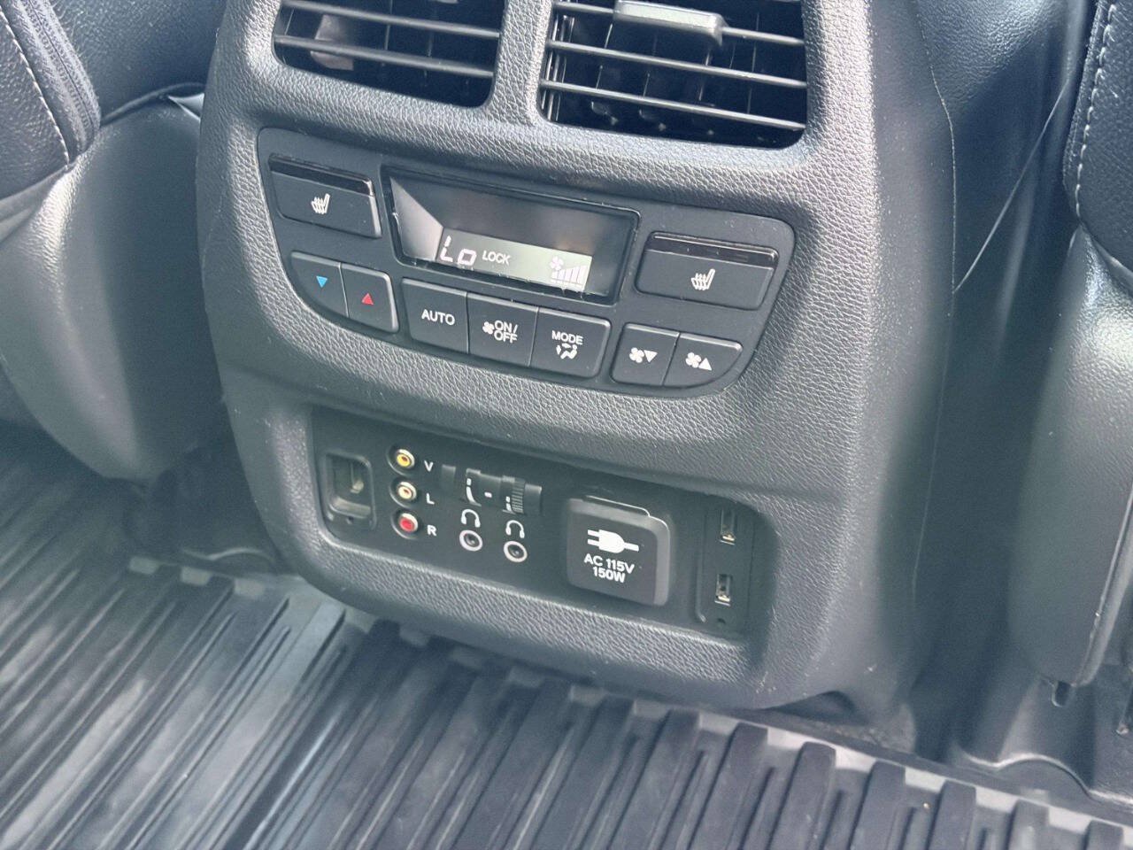 Used 2016 Honda Pilot Elite image 32