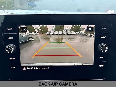 Used 2025 Volkswagen Taos SE w/ Panoramic Sunroof Package AWD/4WD image 26