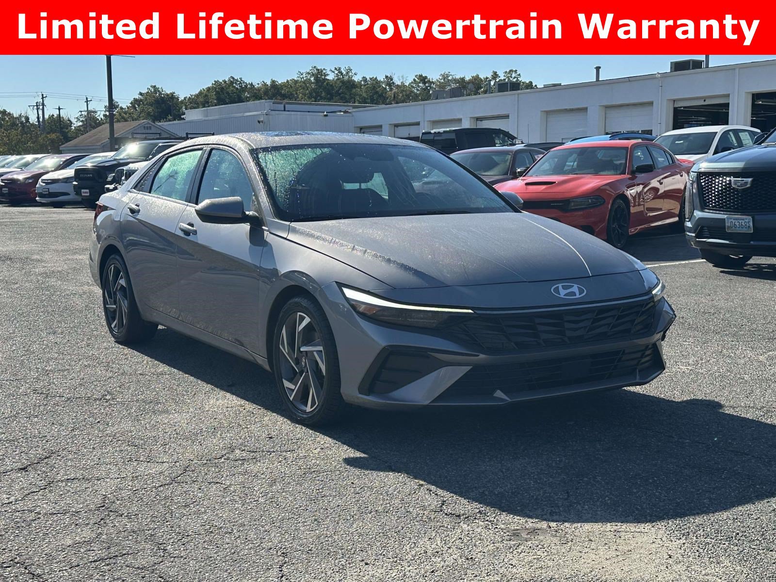Used 2025 Hyundai Elantra SEL FWD image 1