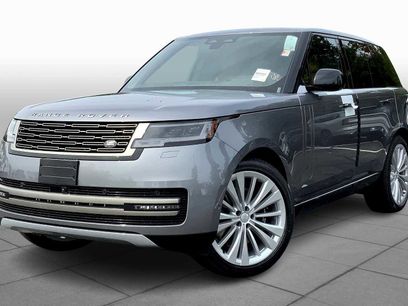 New 2025 Land Rover Range Rover SE