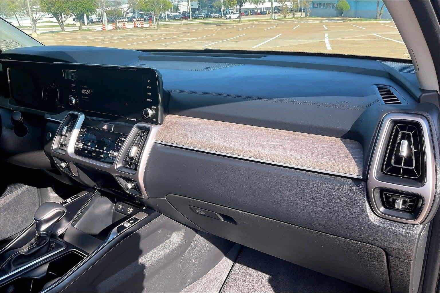 Certified 2023 Kia Sorento X-Line EX AWD/4WD image 22