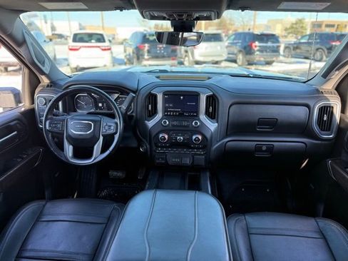 Used 2023 GMC Sierra 2500 Denali w/ Denali Black Diamond Edition image 3