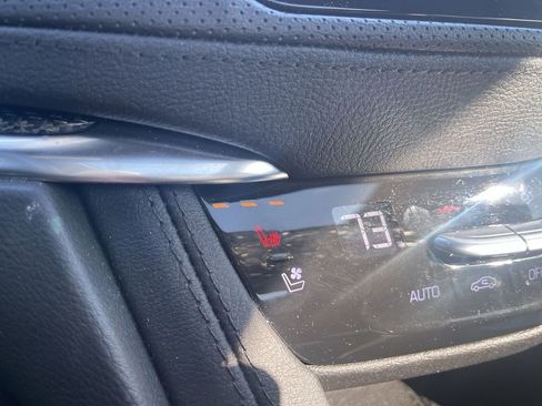 Certified 2023 Cadillac XT5 Sportv w/ Technology Package image 22