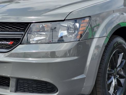Used 2020 Dodge Journey SE w/ SE Popular Equipment Group FWD image 13