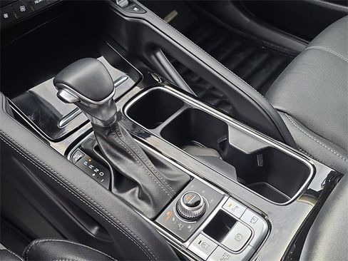 Used 2023 Kia Telluride AWD image 17