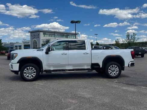 Certified 2020 GMC Sierra 3500 Denali w/ Denali Ultimate Package AWD/4WD image 2