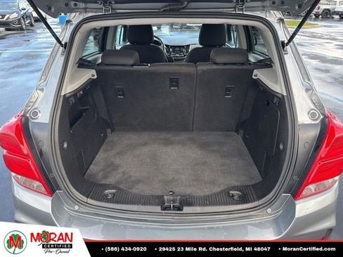 Used 2020 Chevrolet Trax LT FWD image 26
