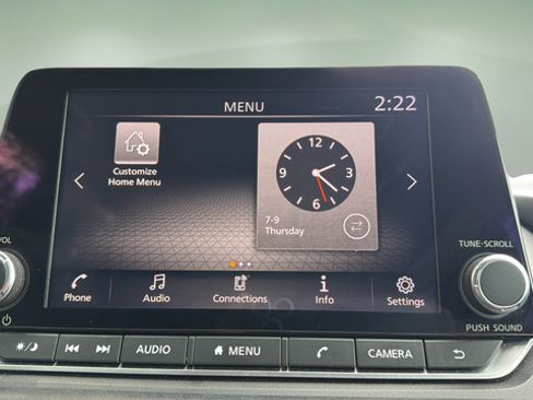 Used 2024 Nissan Rogue S AWD/4WD image 26