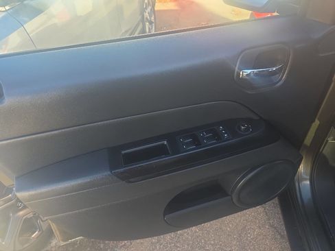 Used 2016 Jeep Patriot Sport w/ Power Value Group image 7