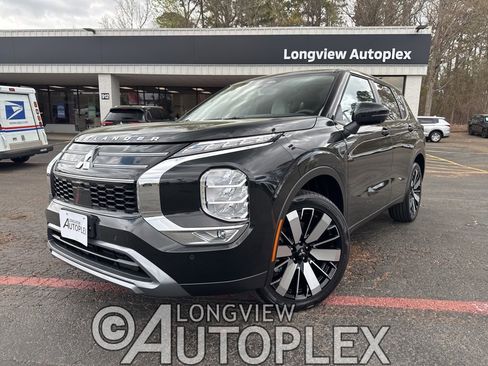 New 2026 Mitsubishi Outlander SE image 1