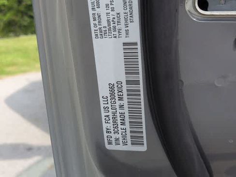 New 2026 RAM 3500 Big Horn AWD/4WD image 38