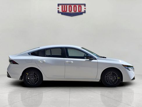 New 2026 Nissan Sentra SV FWD image 2