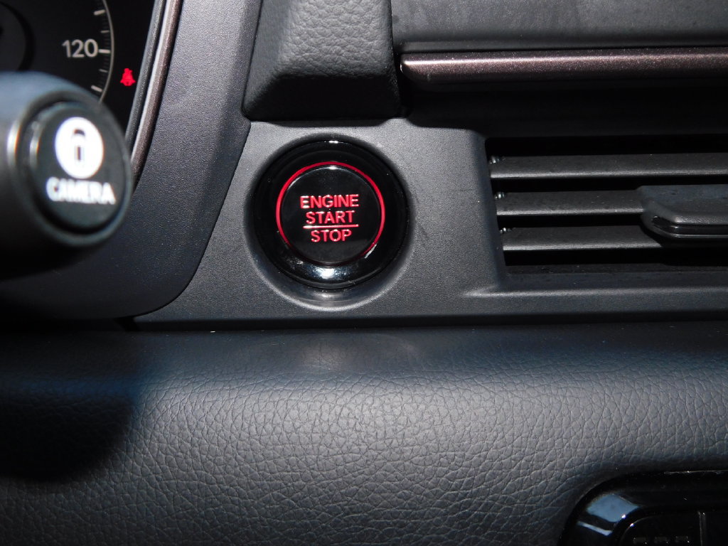 Used 2025 Honda Pilot TrailSport image 41