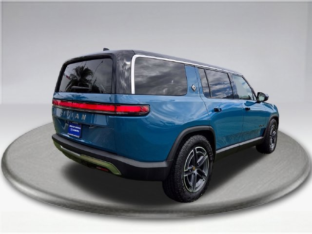 Used 2025 Rivian R1S Adventure Dual AWD/4WD image 12