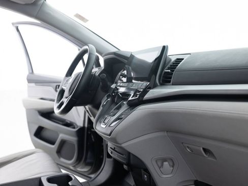 Used 2019 Honda Odyssey EX-L image 27