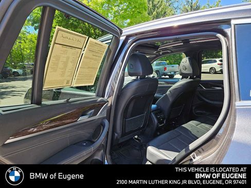 Used 2019 BMW X3 xDrive30i w/ Premium Package AWD/4WD image 19