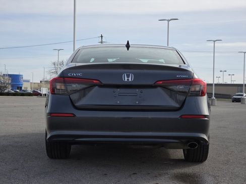 Used 2023 Honda Civic Sport image 15