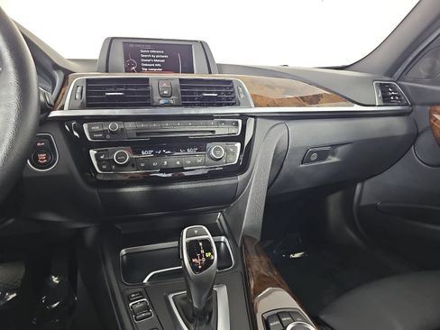 Used 2016 BMW 328i xDrive Sedan AWD/4WD image 18