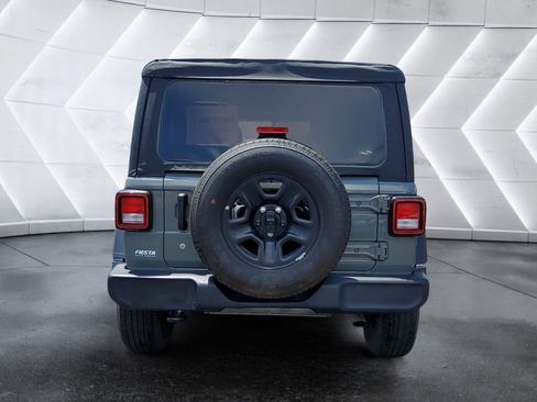 Used 2022 Jeep Wrangler Unlimited Sport AWD/4WD image 5