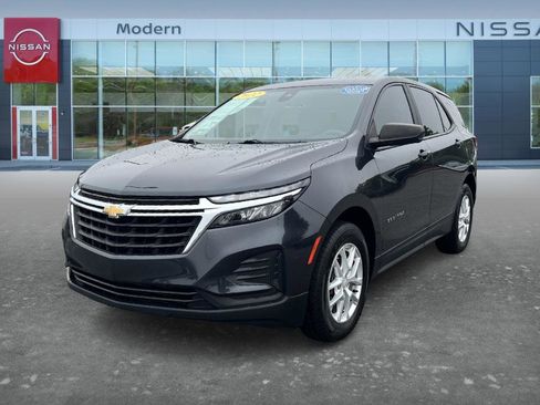 Used 2022 Chevrolet Equinox LS AWD/4WD image 1