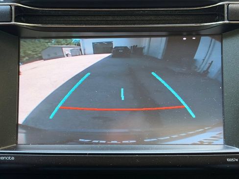 Used 2018 Toyota RAV4 XLE FWD image 14