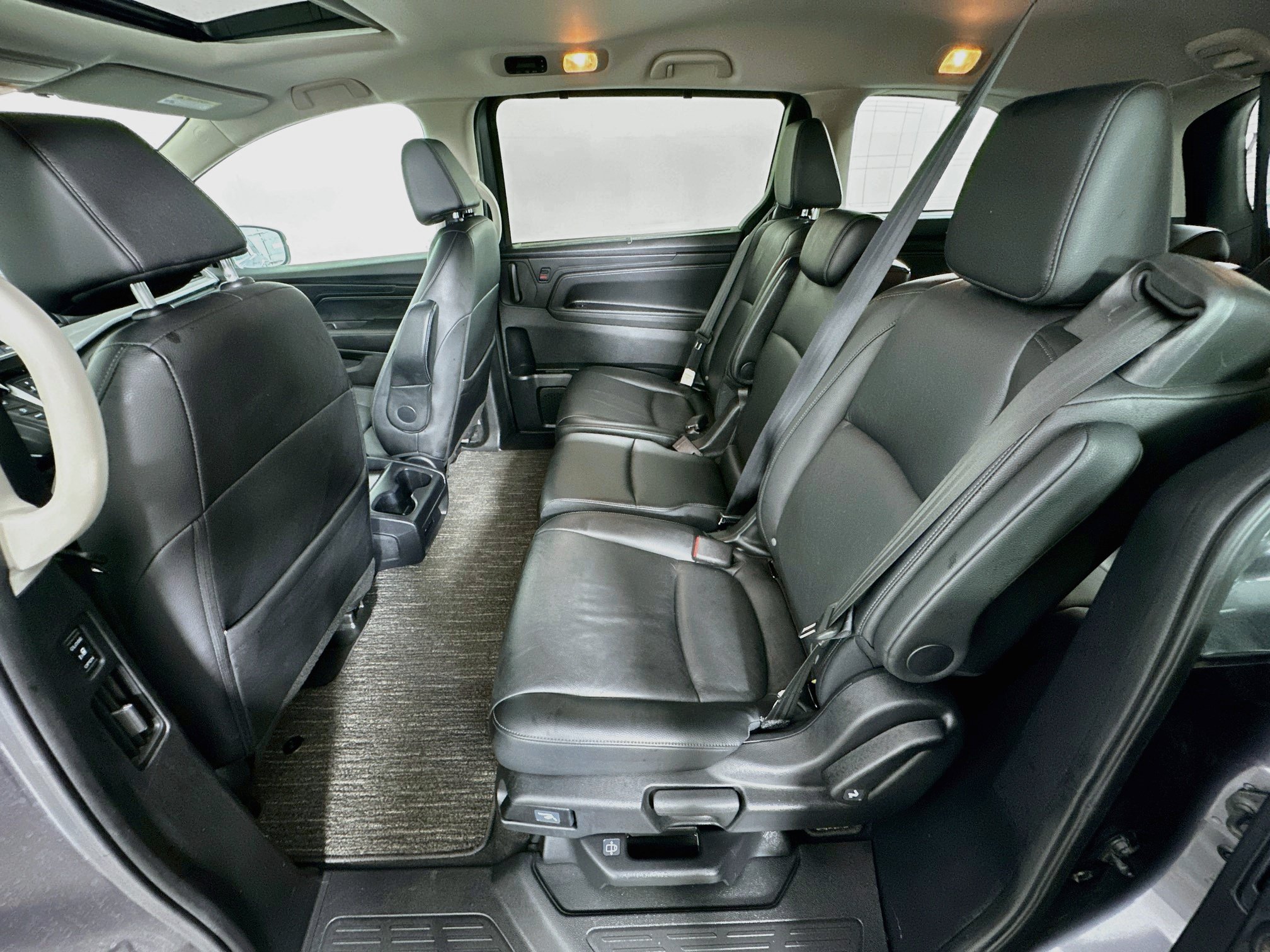 Used 2025 Honda Odyssey EX-L image 29