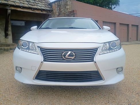 Used 2014 Lexus ES 350 FWD image 3