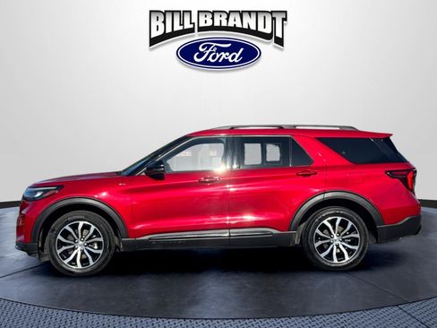 Used 2025 Ford Explorer ST-Line AWD/4WD image 6