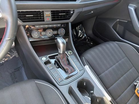 Used 2021 Volkswagen Jetta GLI FWD image 30
