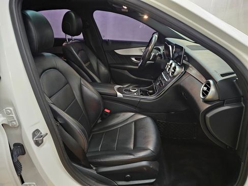 Used 2019 Mercedes-Benz C 300 Sedan image 11